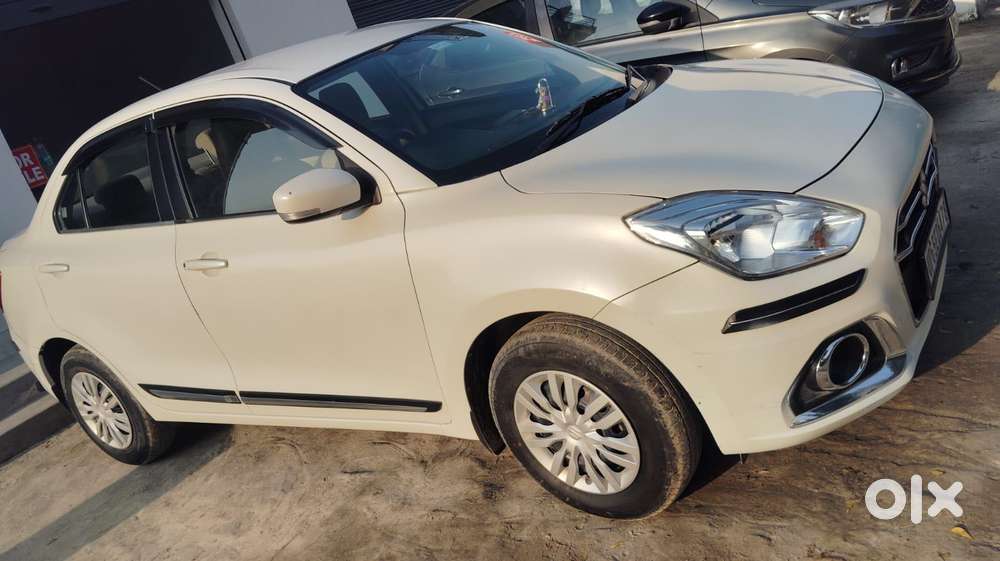 Maruti Suzuki Dzire Vxi Ags, 2021, Petrol