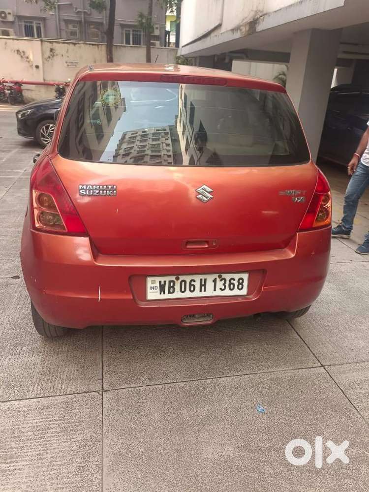 Maruti Suzuki Swift Vxi + Manual, 2011, Petrol