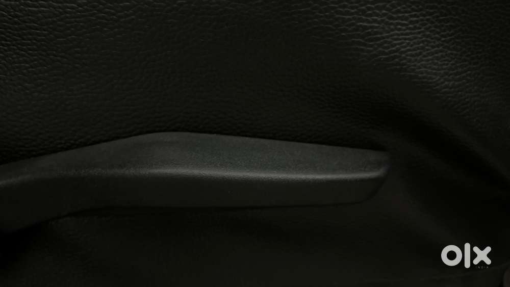 Maruti Suzuki Vitara Brezza 1.5 Vxi At, 2023, Petrol