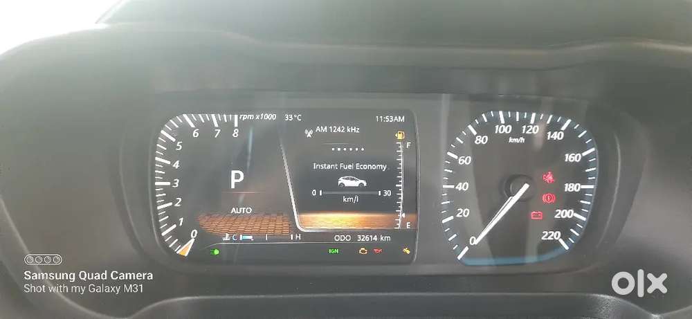 Top End , Dct, Sunroof, Duel Tone