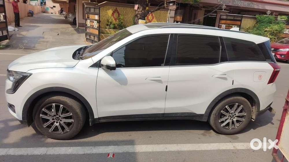 Mahindra Xuv700 2025 Diesel Well Maintained