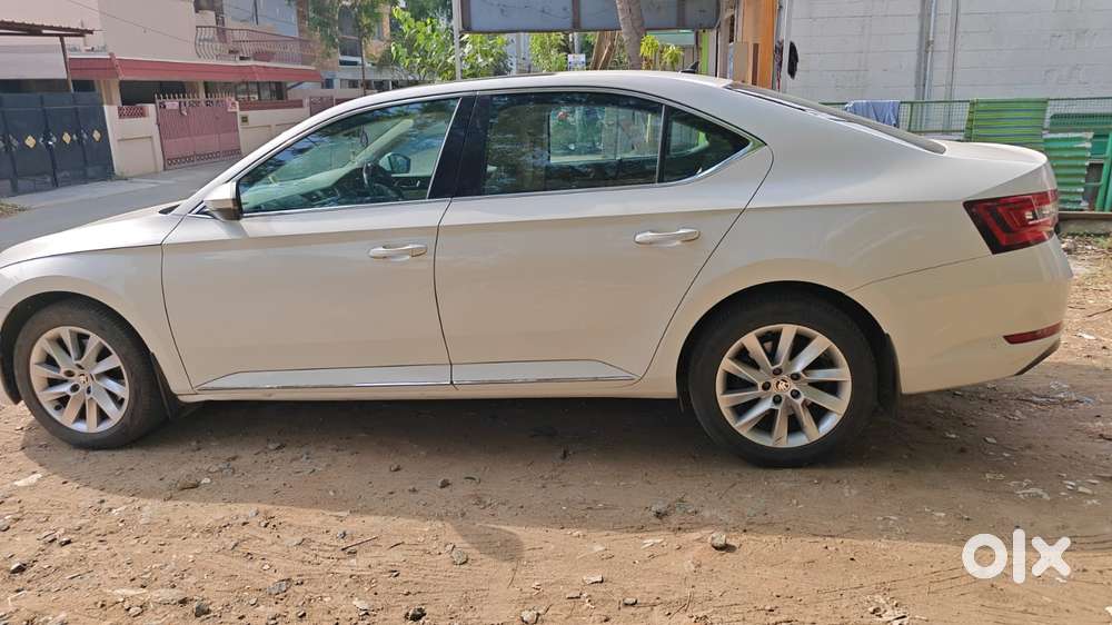 Skoda Superb 2.0 L&k Tsi At, 2020, Petrol