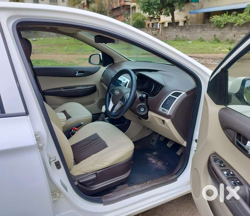 Hyundai I20 Sportz 1.4 Crdi 6 Speed Bs-iv, 2011, Diesel