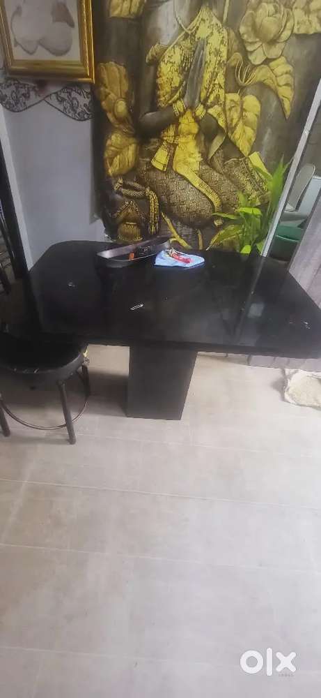 4000 dinning table
