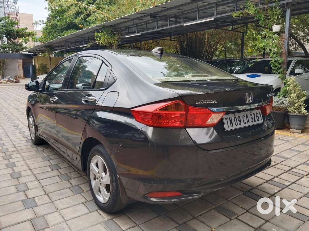 Honda City V Mt Sunroof, 2015