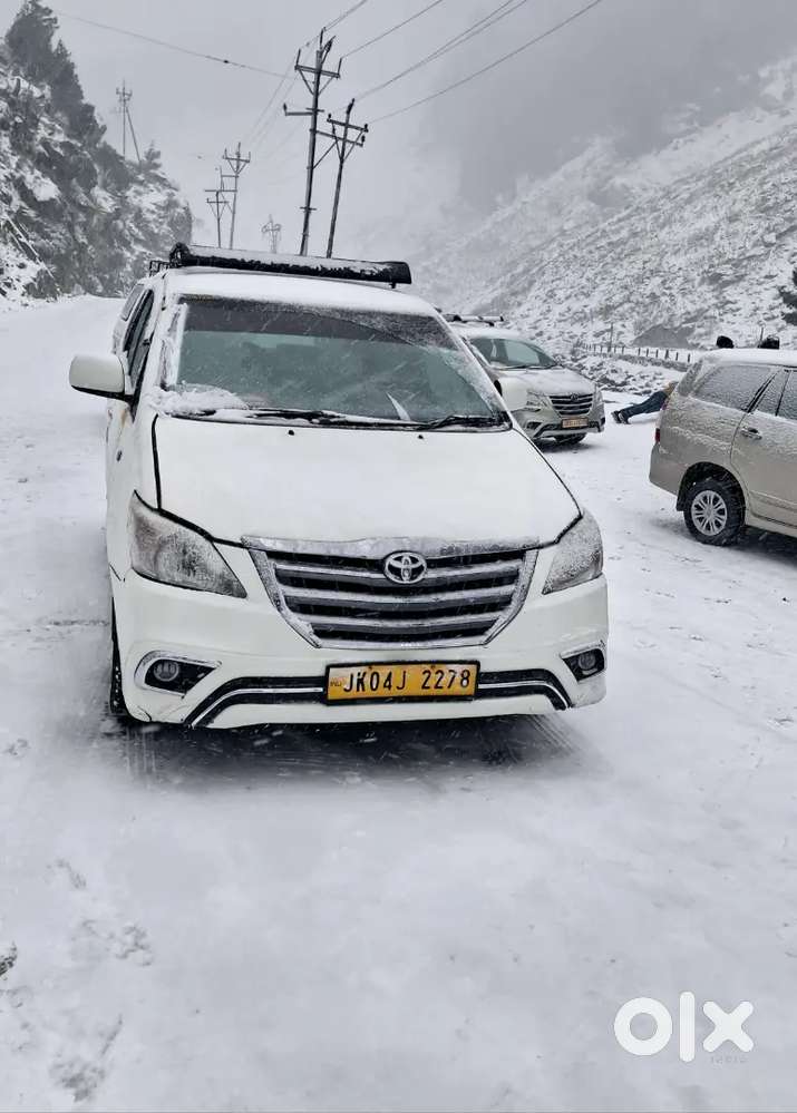 Toyota Innova 2016 Diesel Well Maintained