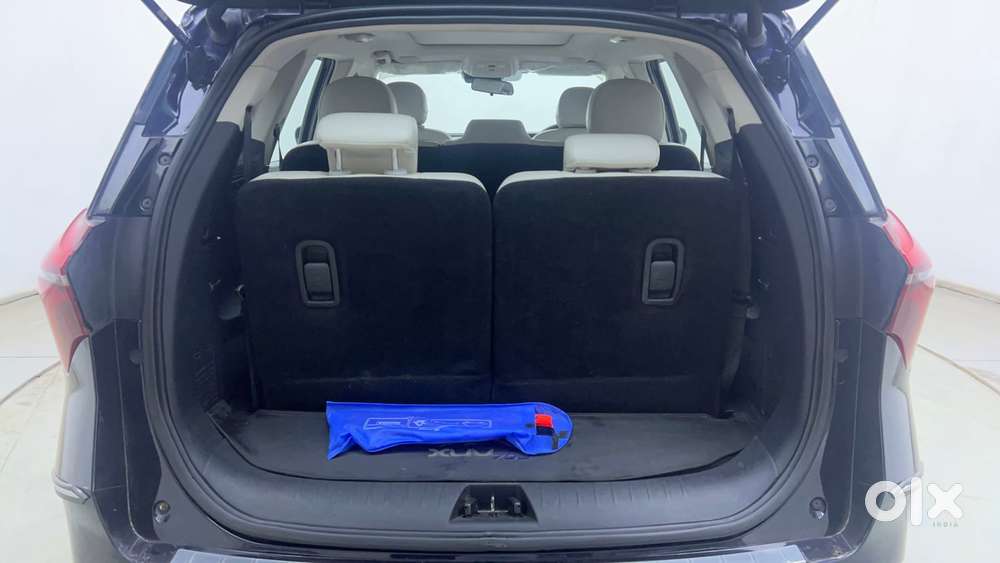 Mahindra Xuv700 2.2 Ax 7 Diesel At Str, 2023, Diesel