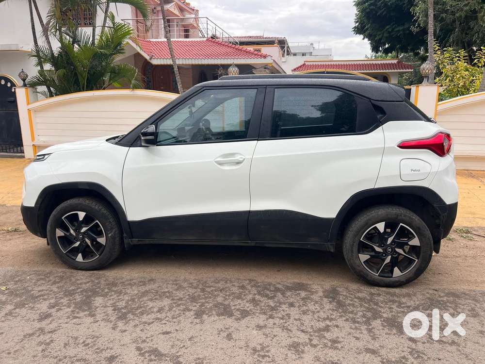 Tata Punch Creative Dual Tone Amt Sunroof, 2022, Petrol