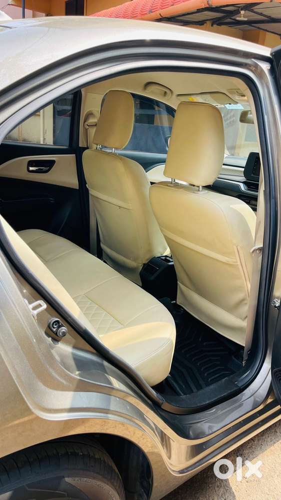 Maruti Suzuki Swift Dzire Vxi Optional, 2025, Petrol