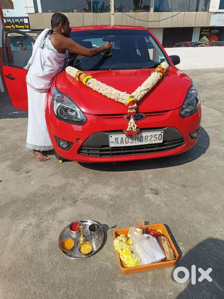 Ford Figo 2012 Petrol 86000 Km Driven