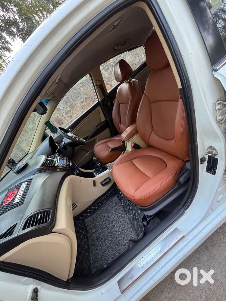 Hyundai Verna Fluidic 1.6 Vtvt Sx, 2012, Petrol