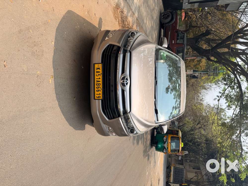 Toyota Innova Crysta 2018 Diesel Well Maintained
