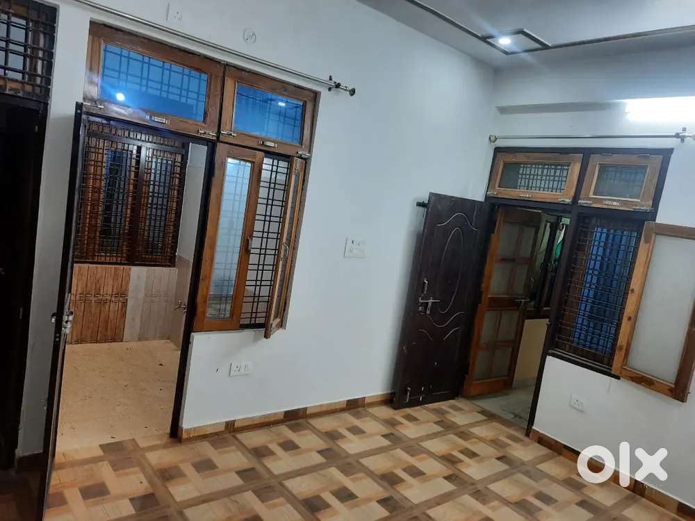 1 Room + Kitchen + Lobby/Aangan House for Rent in Bhola Ka Purwa, Pree