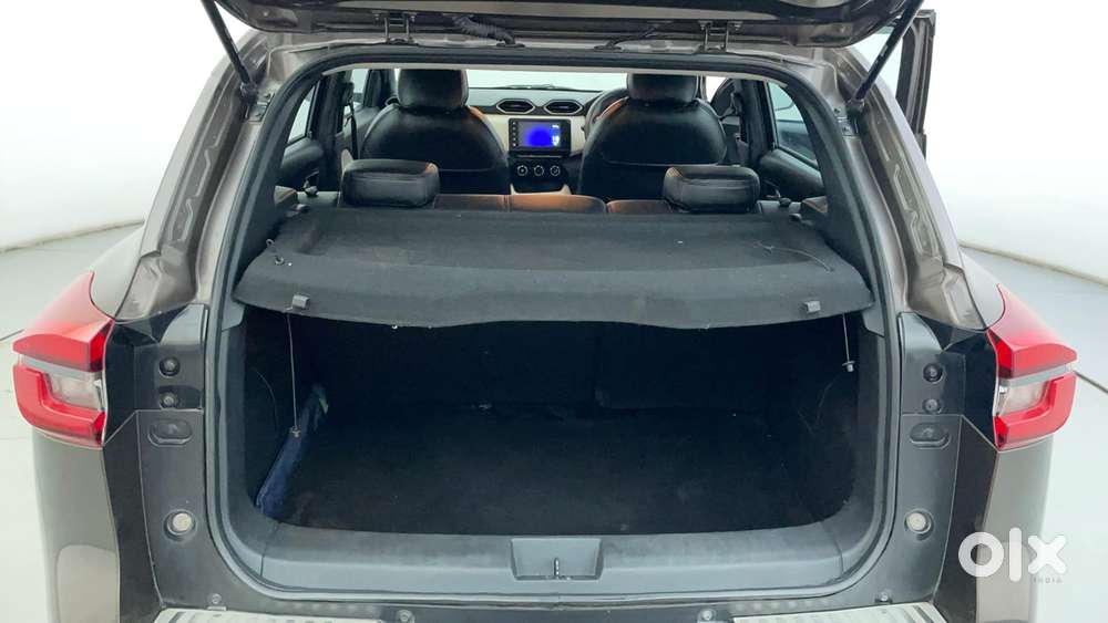 Nissan Magnite 1.0 Xv, 2021, Petrol