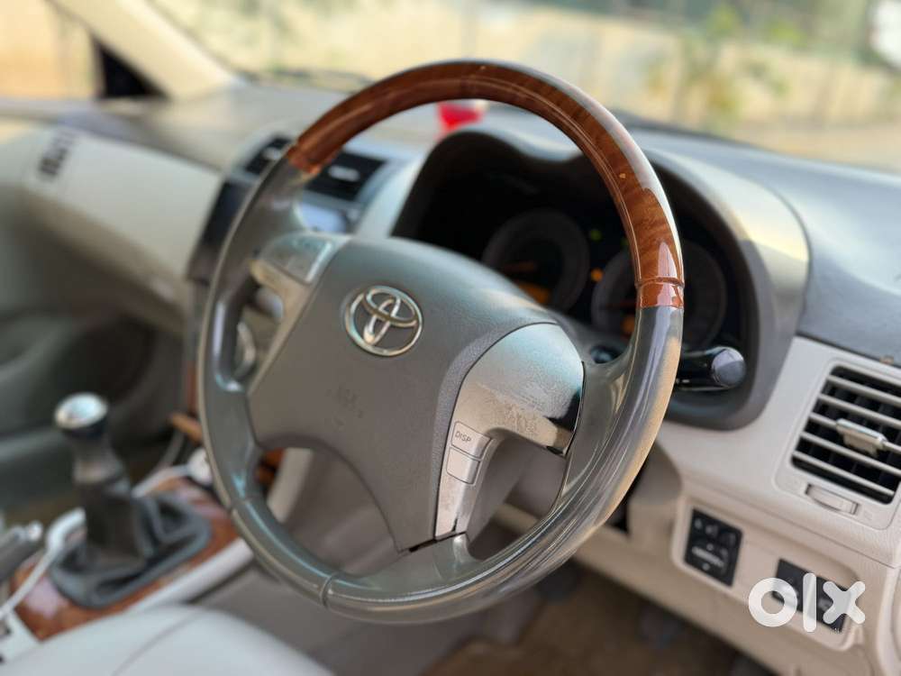 Toyota Corolla Altis 1.8 Vl, 2010, Petrol