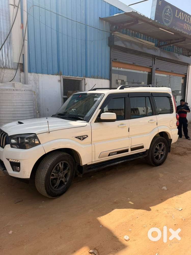 Mahindra Scorpio S10 2.2 Diesel 2017