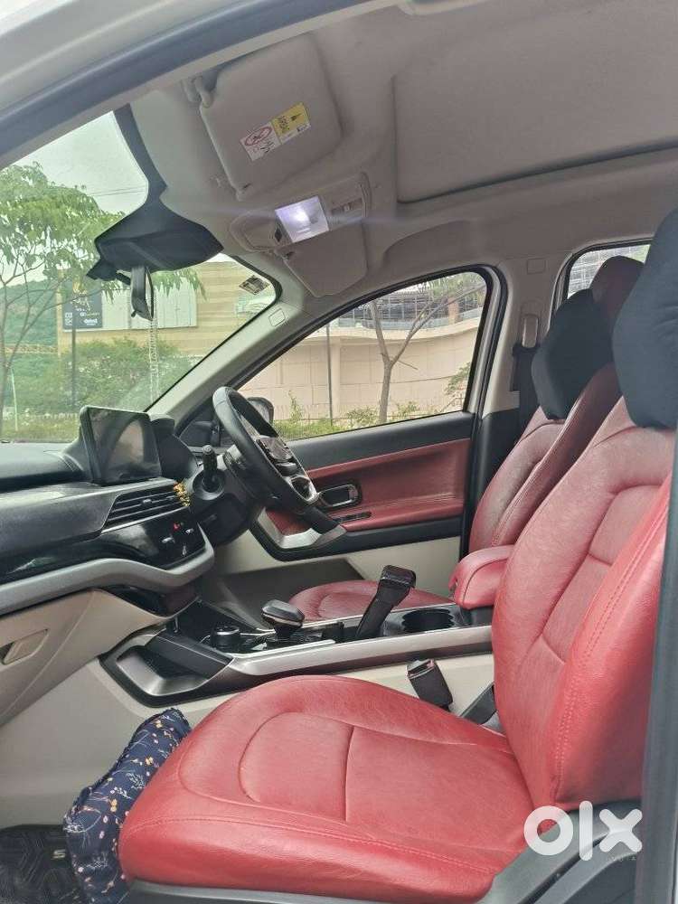Tata Safari Pure Plus S, 2024, Diesel
