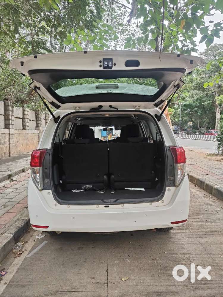 Toyota Innova Crysta Diesel Manual Well Maintained