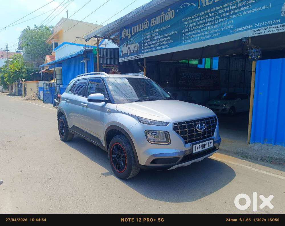 Hyundai Venue 1.2 S (o), 2019, Petrol
