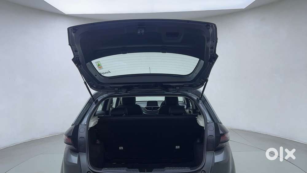 Tata Altroz 1.2 Xza Plus, 2023, Petrol
