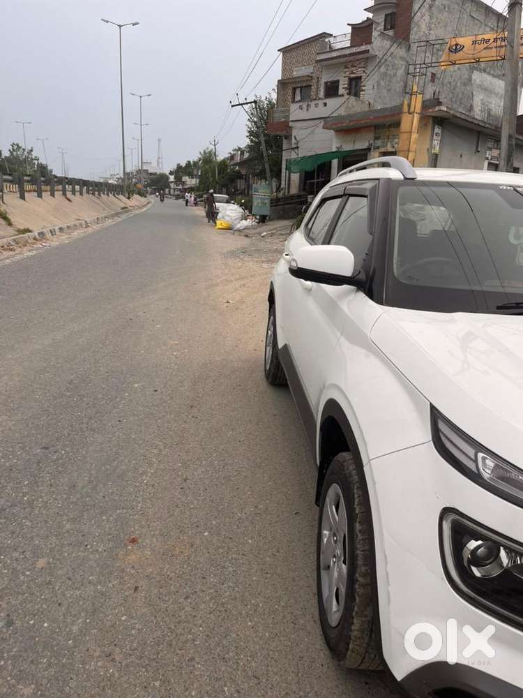 Hyundai Venue 2021 Petrol Good Condition