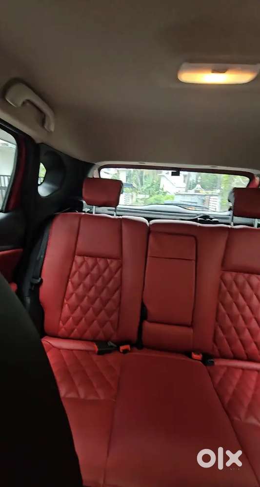 Nissan Magnite Variant 2025nov  Cng+petrol-cng Mileage 33km Petrol 18