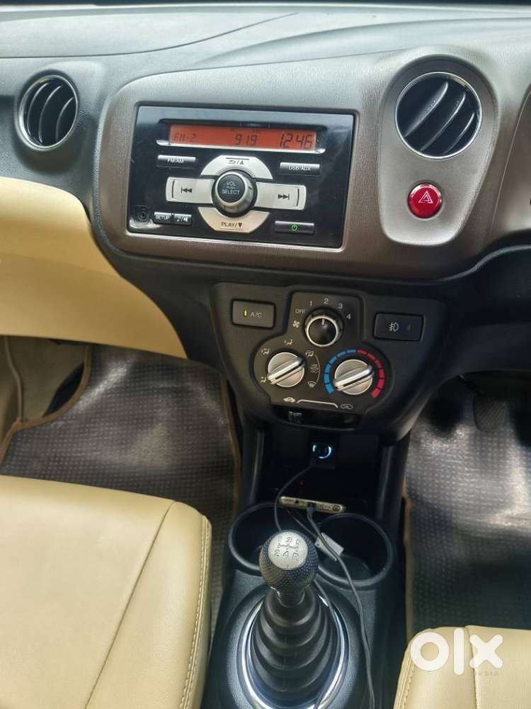Honda Brio Vx Mt, 2011, Petrol