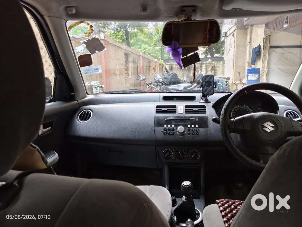 Maruti Suzuki Swift Dzire 2011 Petrol