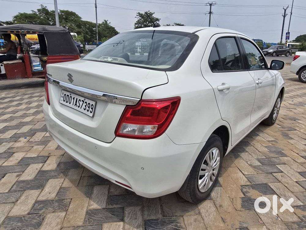 Maruti Suzuki Swift Dzire 1.3 Vxi, 2023, Petrol