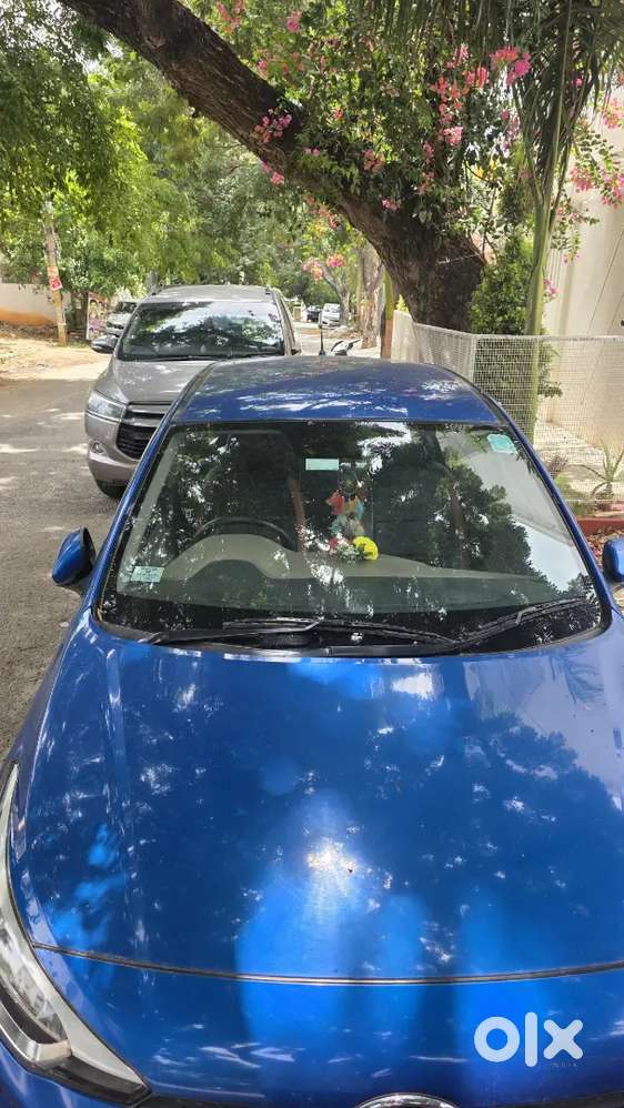 Hyundai I20 Top Model At  Low Km  Lady Driven