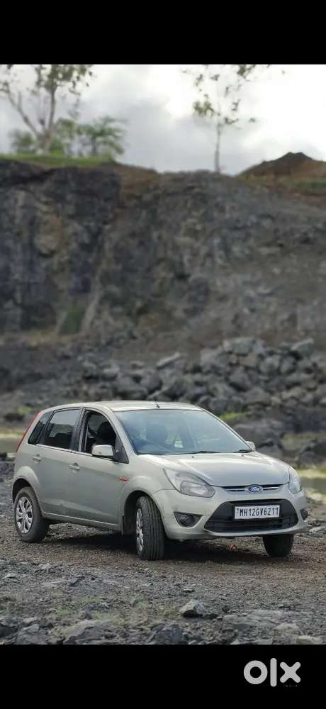 Ford Figo 1.4 Titanium 2011