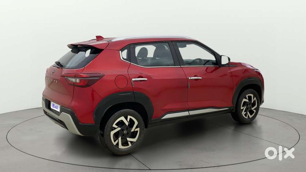 Nissan Magnite 1.0 Xv Premium, 2022, Petrol