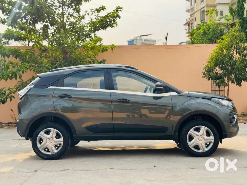 Tata Nexon 1.2 Revotron Xm, 2022, Petrol