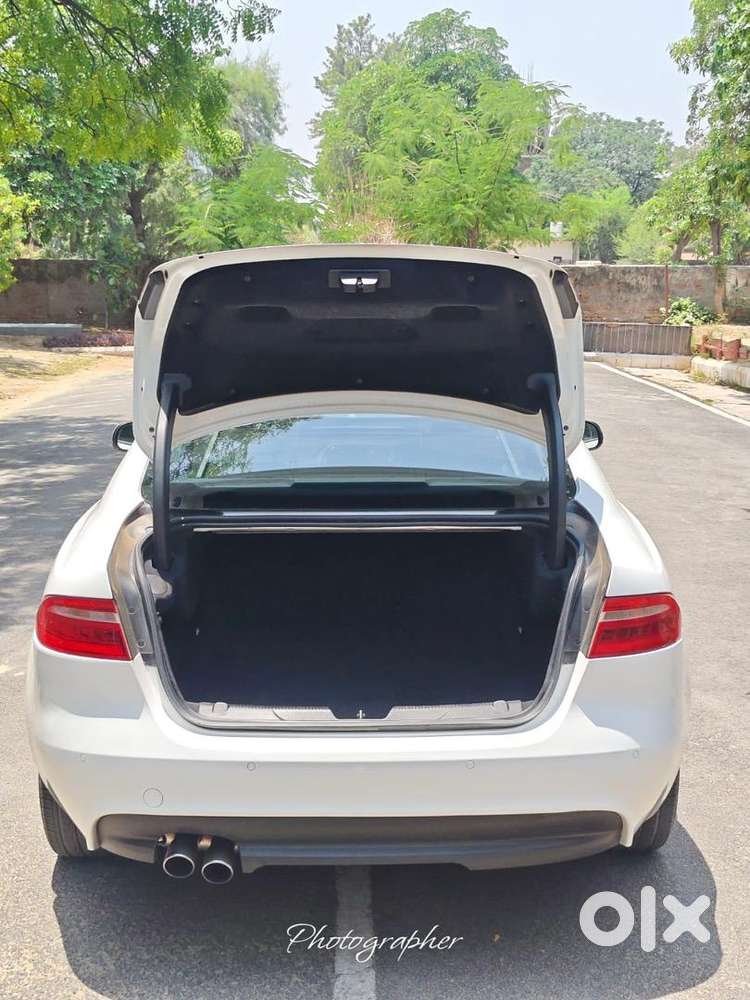 Jaguar Xe Prestige Deisel Sunroof 2018 Model 1st Owner 95000 Km