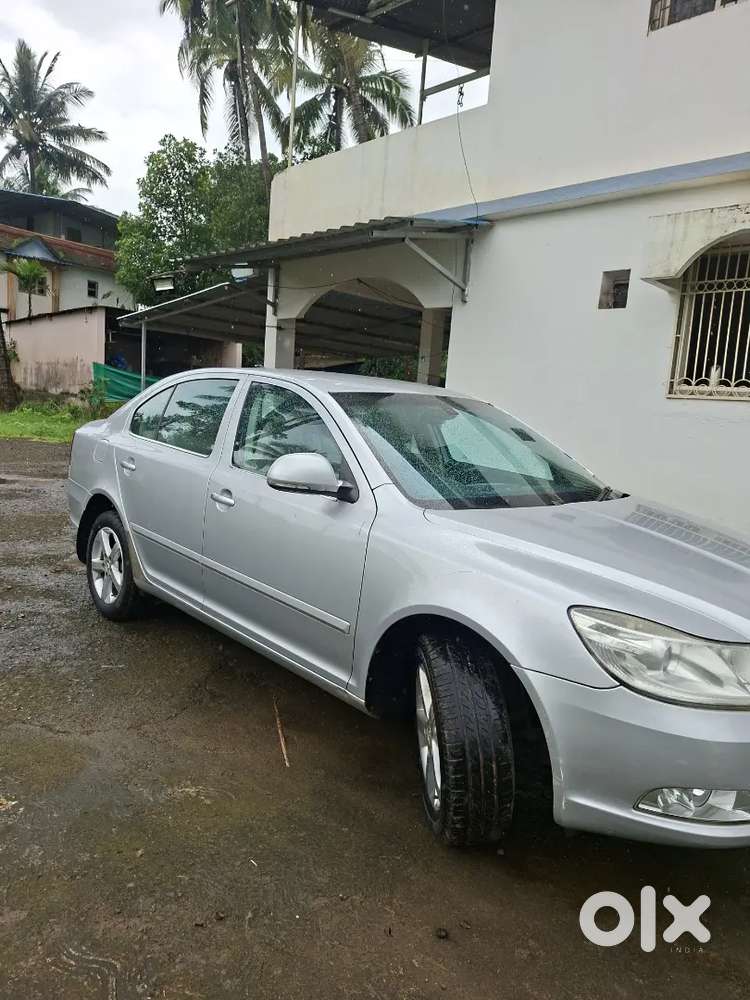 Skoda Laura Elegance 2011 Diesel