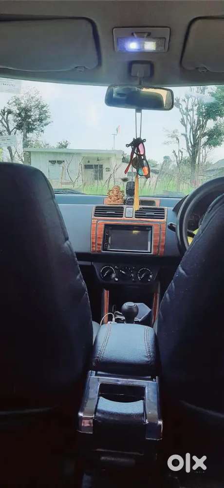Maruti Suzuki Swift 2010 Petrol 90000 Km Driven