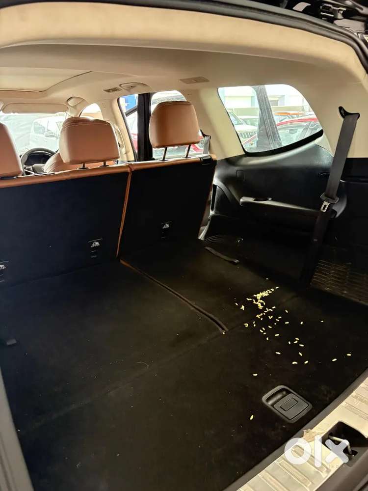 Mg Gloster 2025 Diesel 18000 Km Driven