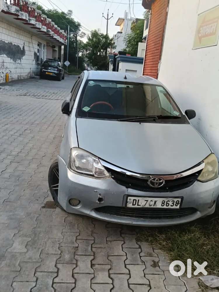 Toyota Etios 2011 Cng & Hybrids Well Maintained