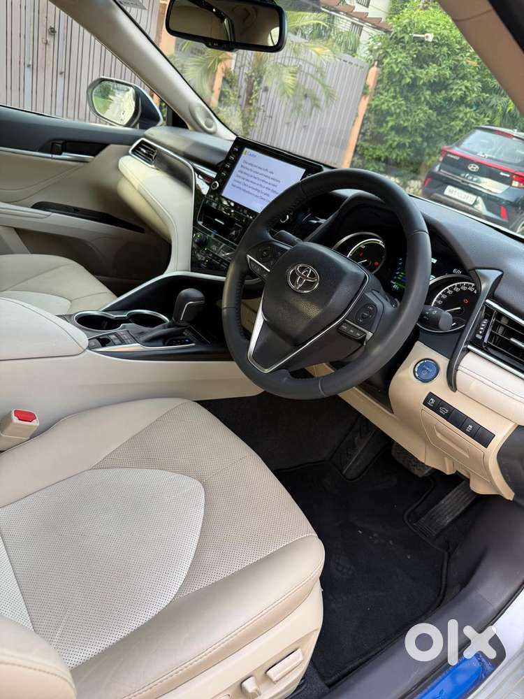 Toyota Camry Hybrid, 2024, Petrol