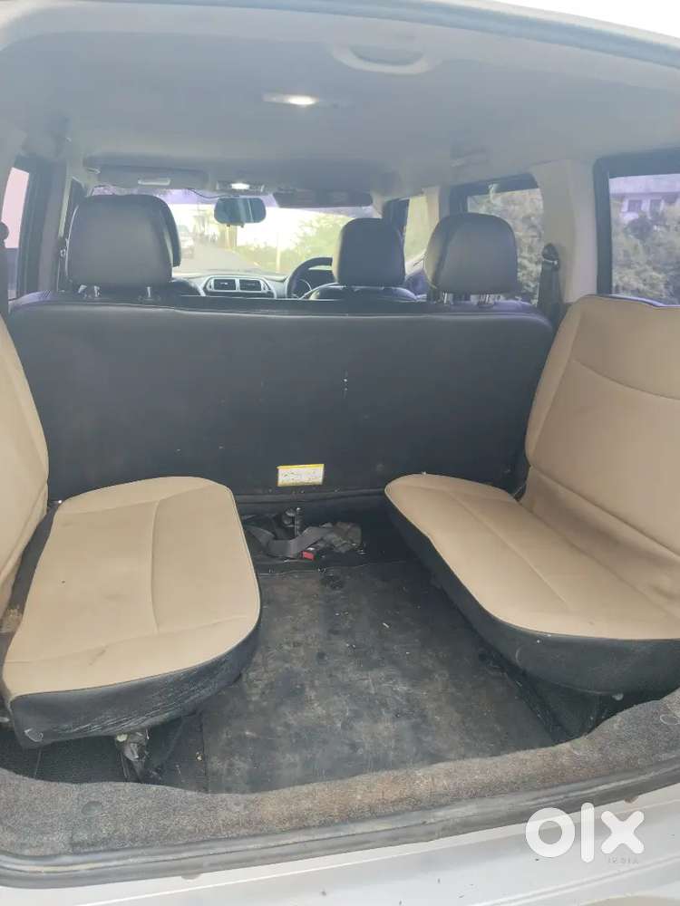 Mahindra Tuv 300 Plus 2018