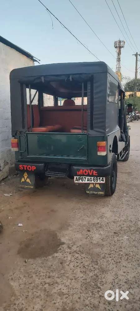 Mahindra Jeep Commander 2000