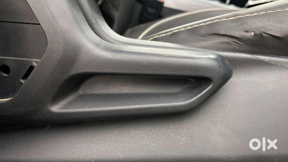 Tata Nexon 1.5 Revotorq Xma Plus (s) Amt, 2022, Petrol