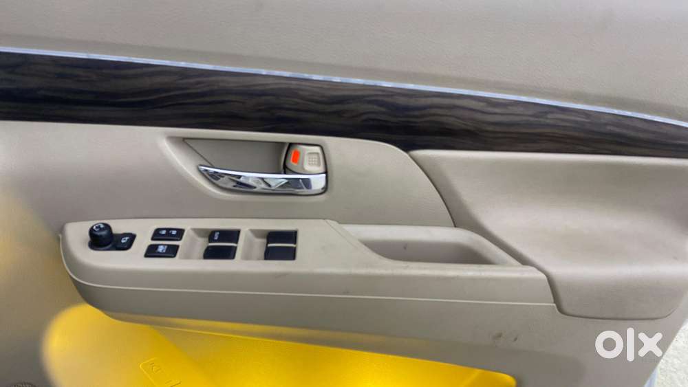 Maruti Suzuki Ertiga Zxi At Petrol, 2020, Petrol