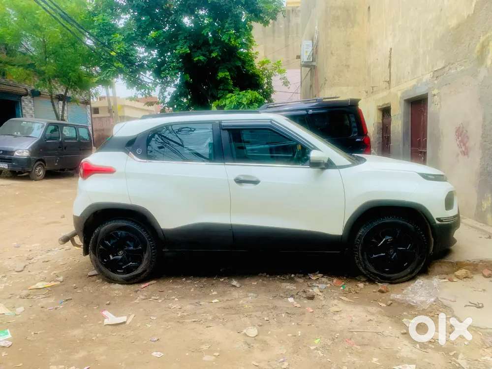 Tata Punch 2023 Cng & Hybrids 19500 Km Driven