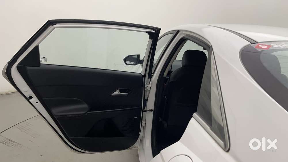 Hyundai Verna 1.5 Sx (o) Turbo Petrol Dct, 2023, Petrol