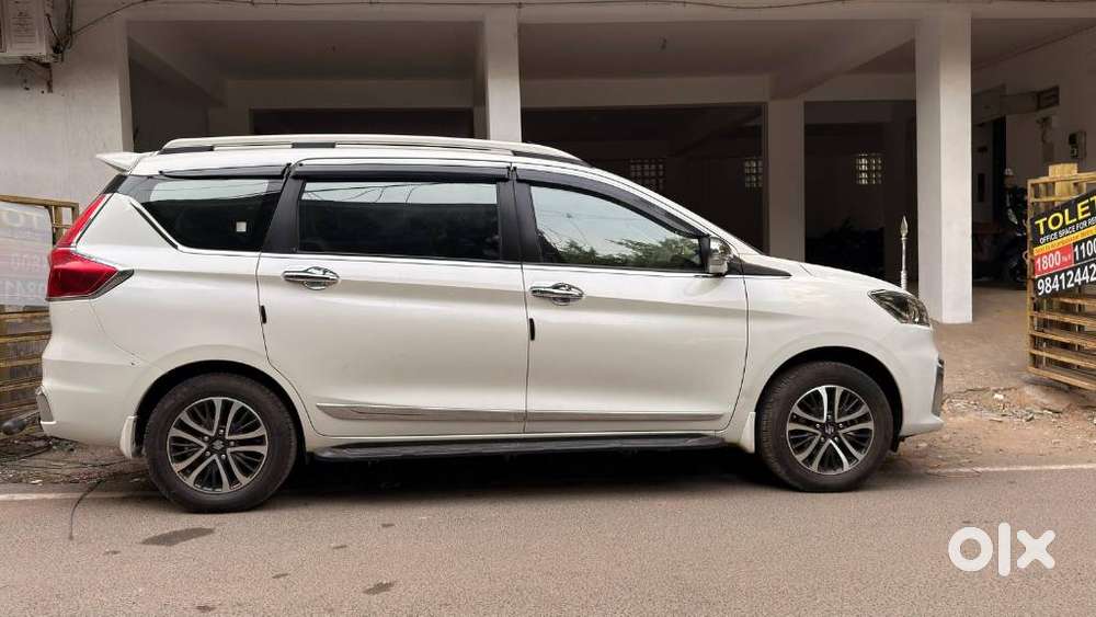Maruti Suzuki Ertiga Zxi At, 2023, Petrol