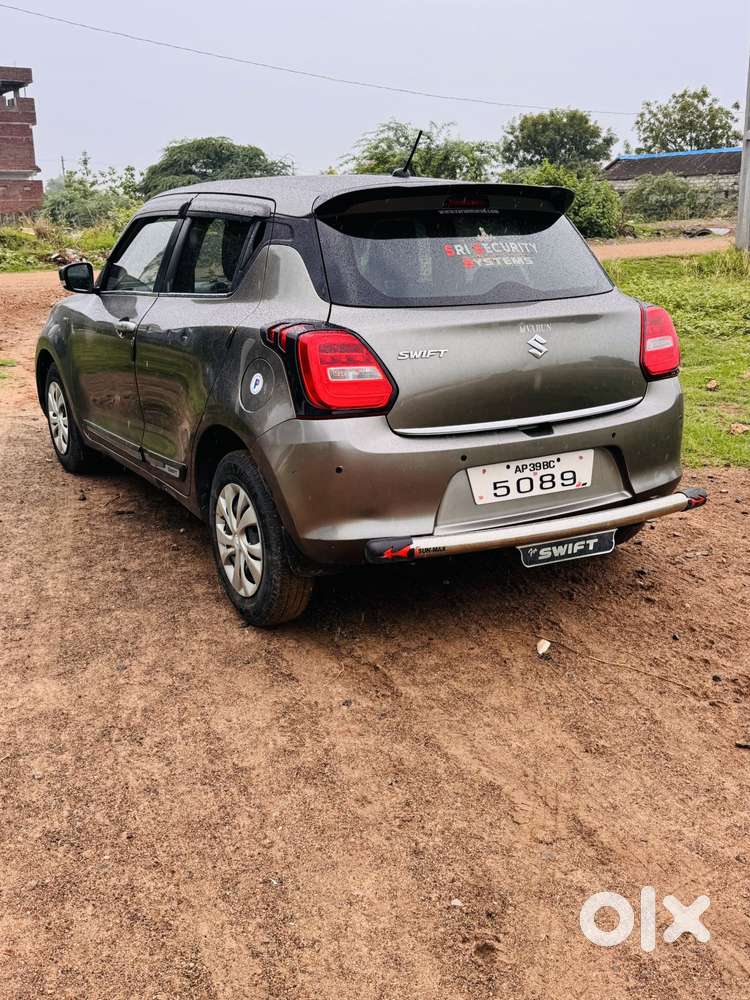 Maruti Suzuki Swift Vxi + Manual, 2019, Petrol
