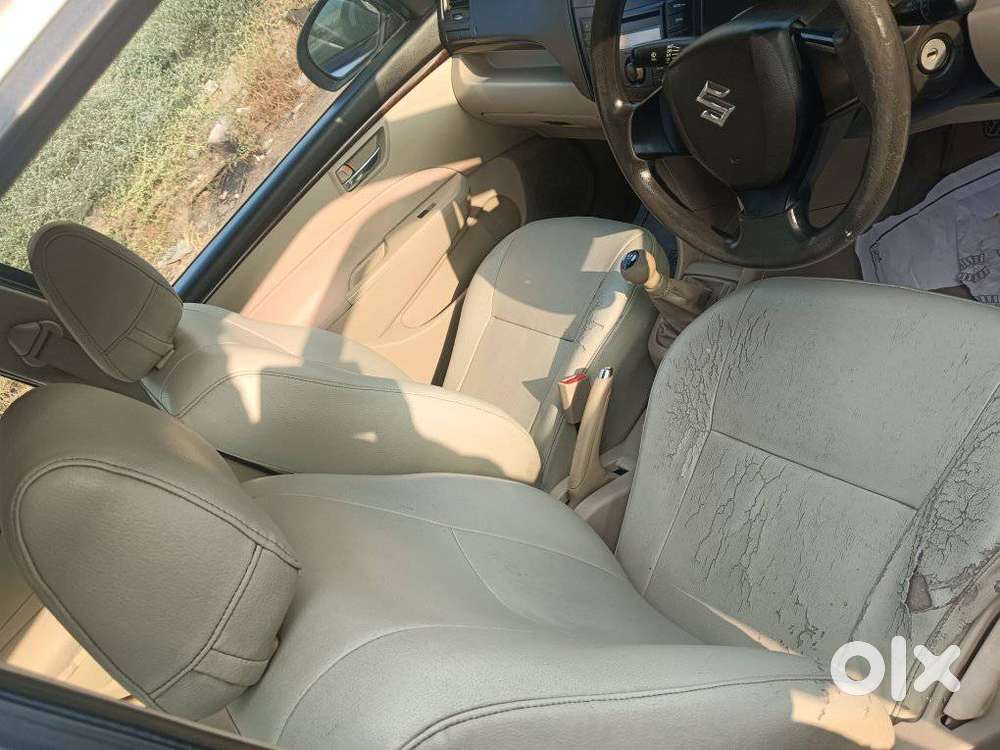 Maruti Suzuki Swift Dzire 1.2 Vxi Bsiv, 2013, Petrol