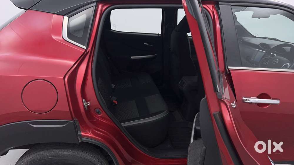 Nissan Magnite 1.0 Xv Premium Turbo Cvt (o), 2021, Petrol