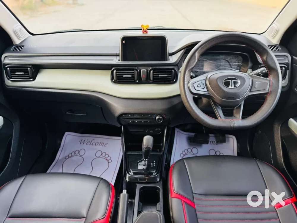 Tata Punch, 2025, Petrol